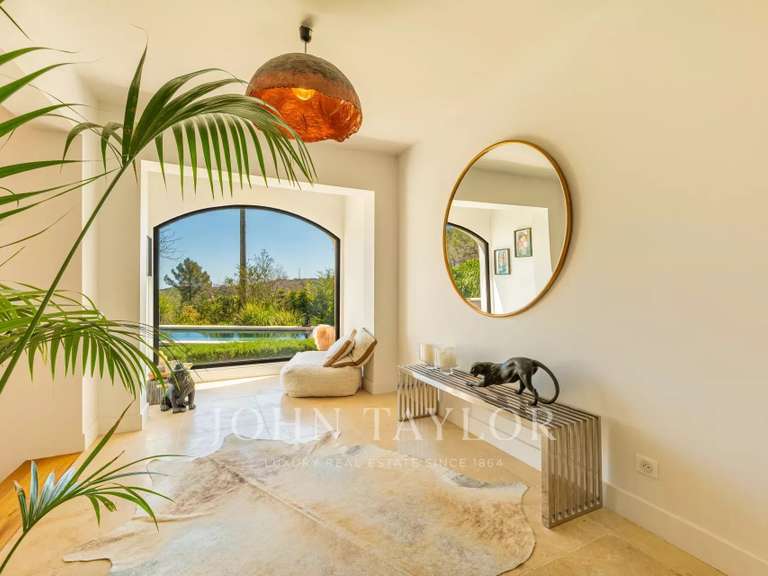 Villa Valbonne - 4 bedrooms - 338m²