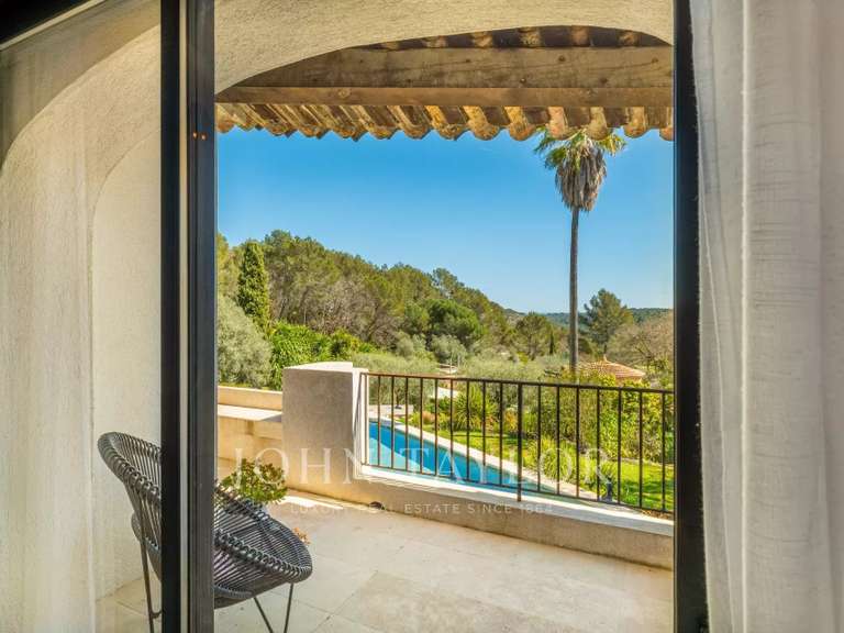 Villa Valbonne - 4 bedrooms - 338m²