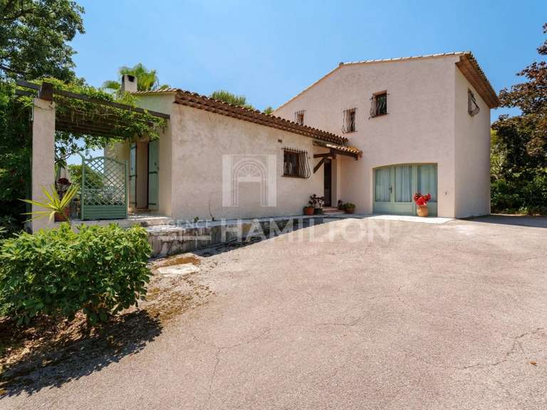 Villa Valbonne - 4 chambres - 147m²