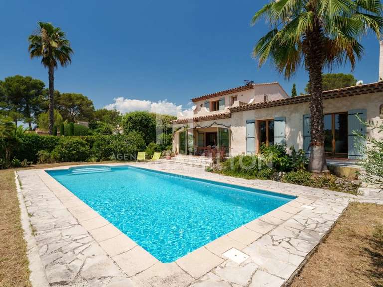 Villa Valbonne - 4 chambres - 147m²
