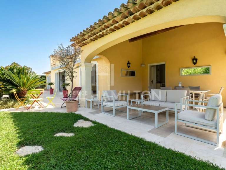 Villa Valbonne - 4 chambres - 204m²