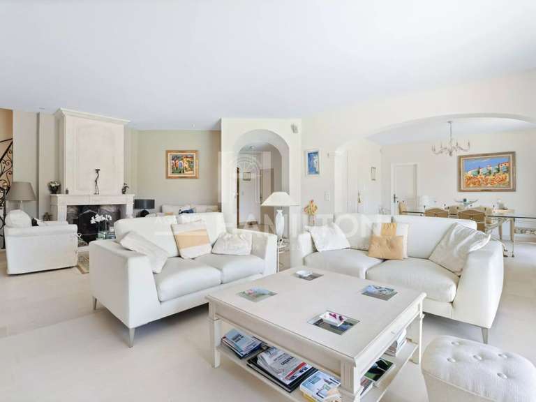 Villa Valbonne - 4 chambres - 204m²