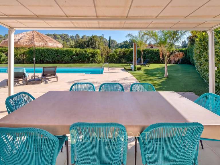 Villa Valbonne - 3 bedrooms - 185m²