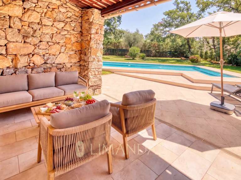 Villa Valbonne - 4 bedrooms - 200m²