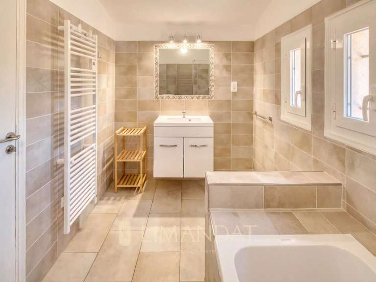 Villa Valbonne - 4 bedrooms - 200m²