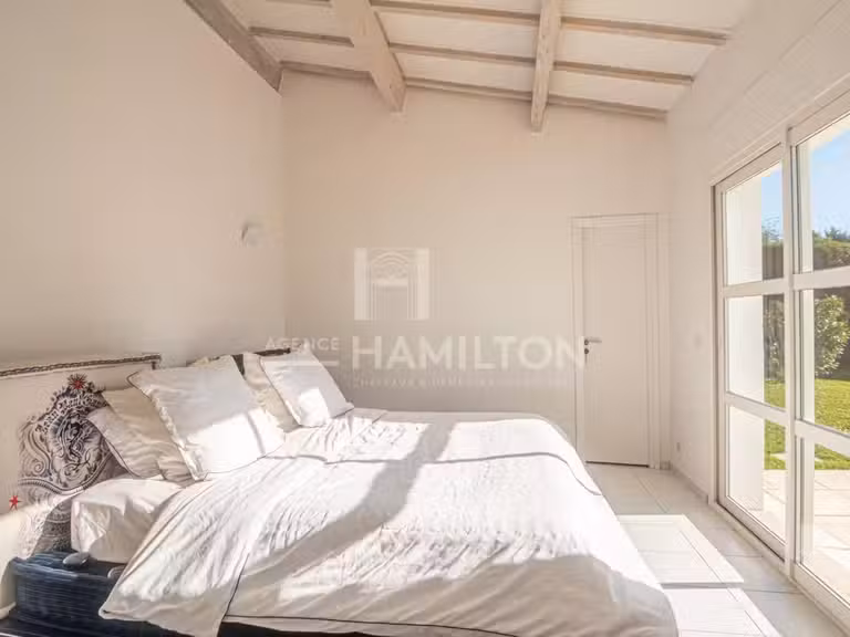 Villa Valbonne - 4 bedrooms - 185m²