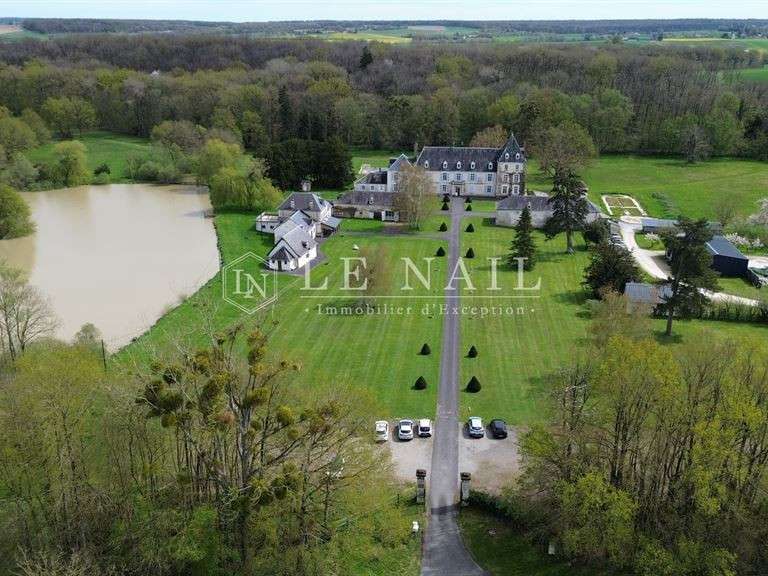 Château Valençay - 20 chambres - 930m²