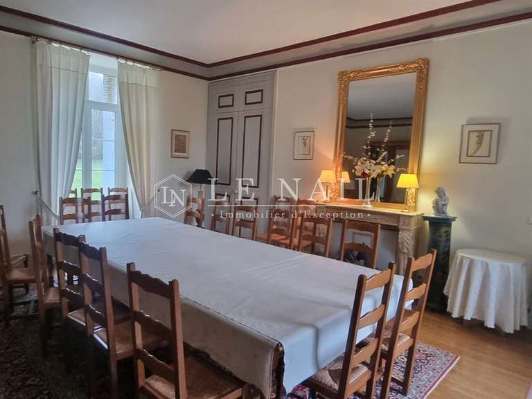 Castle Valençay - 20 bedrooms - 930m²