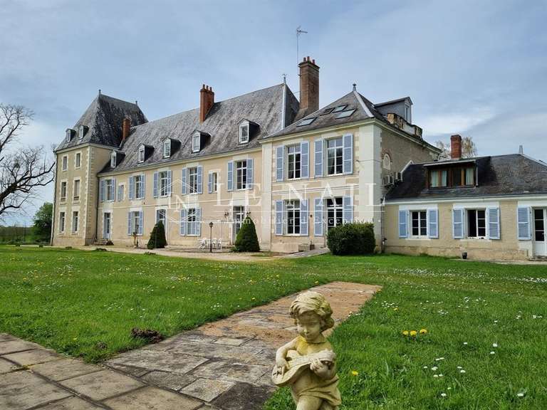 Château Valençay - 20 chambres - 930m²