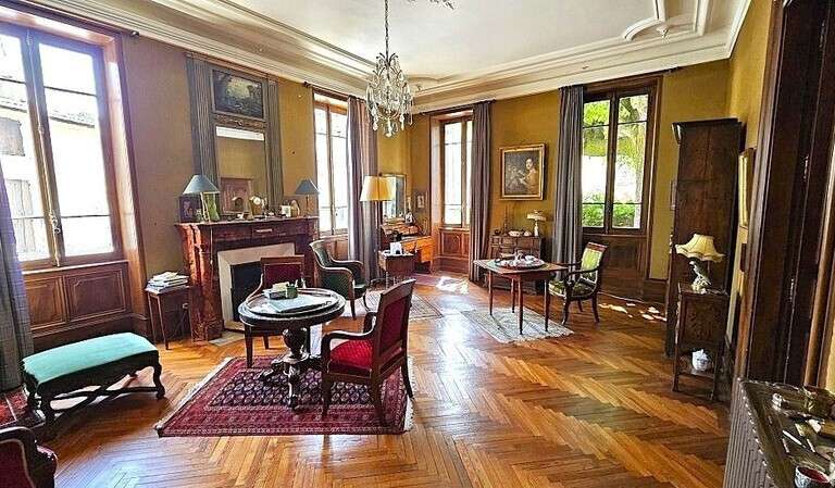Maison Valence - 483m²