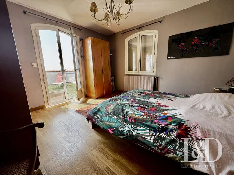 Maison Valence - 5 chambres - 313m²