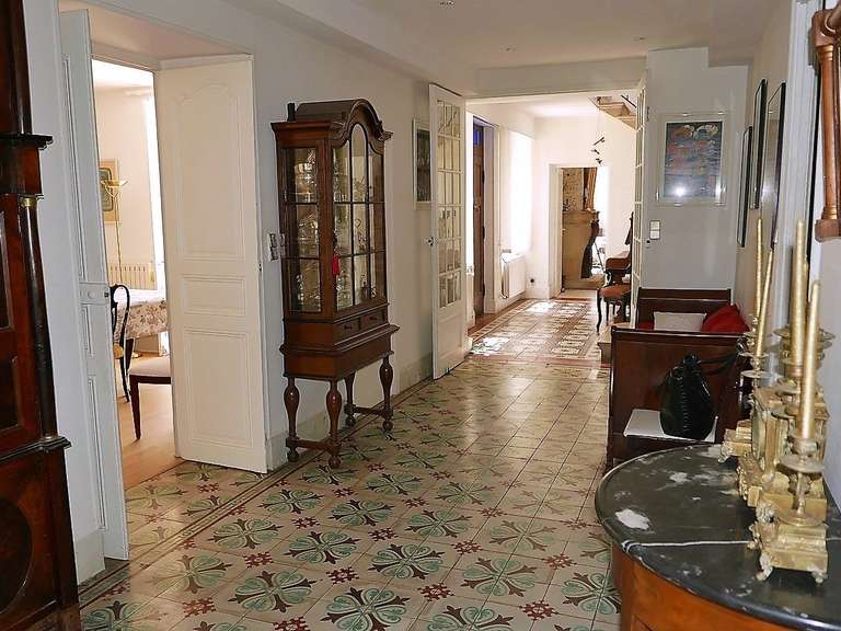 Maison Valence - 8 chambres - 618m²