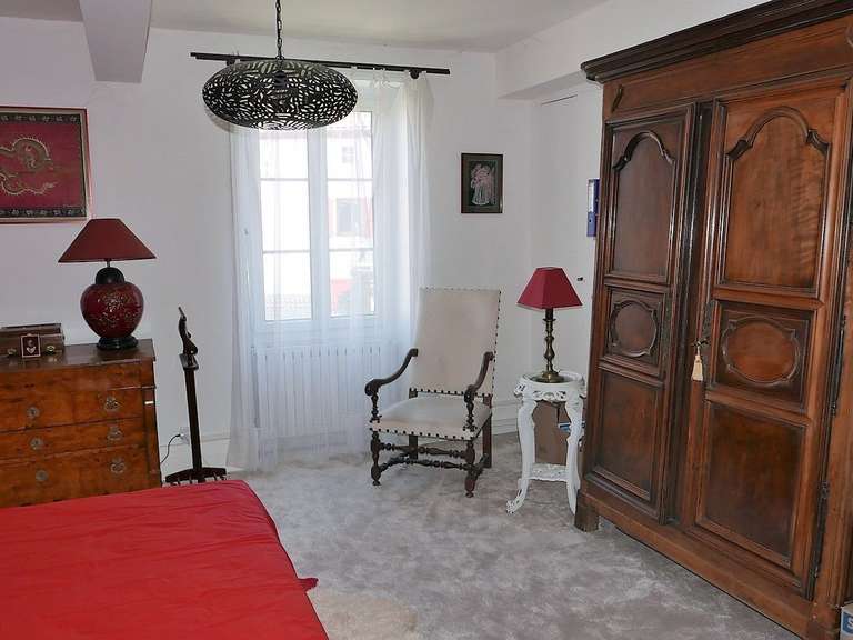 Maison Valence - 8 chambres - 618m²