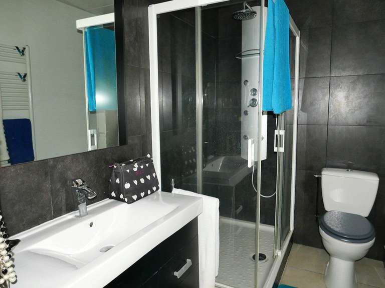 Maison Valence - 8 chambres - 618m²