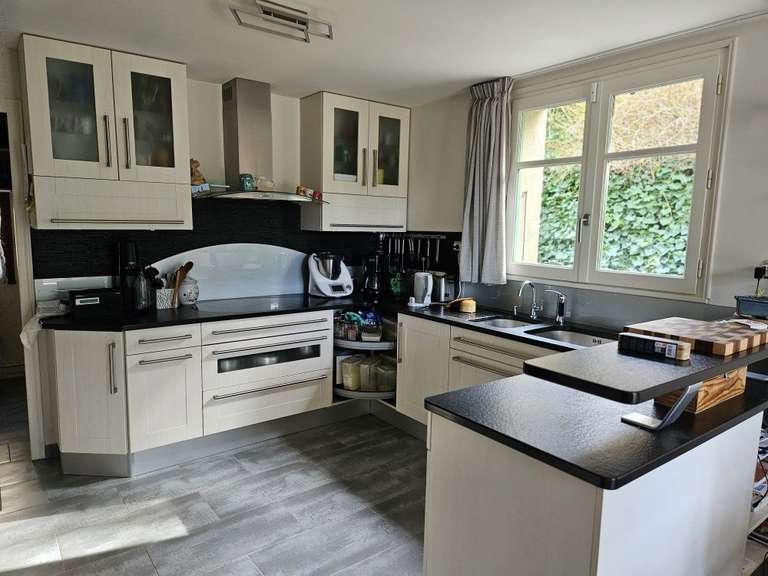 Maison Valence - 5 chambres - 205m²