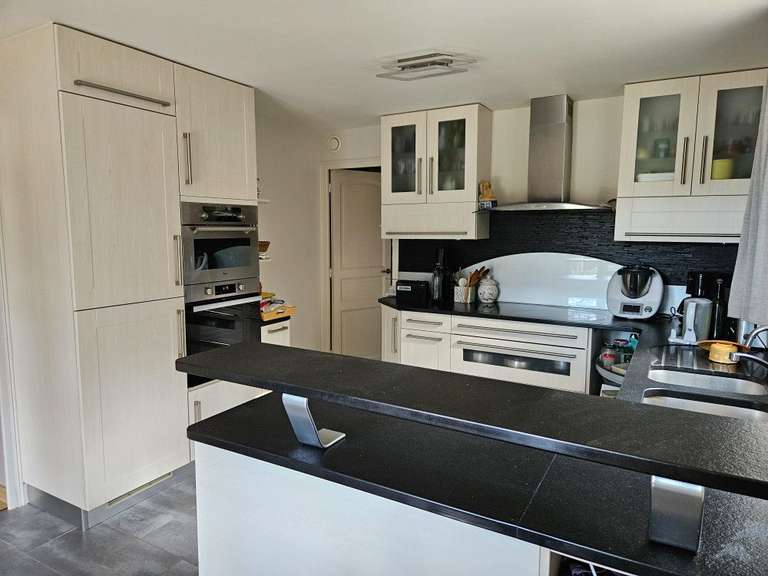 Maison Valence - 5 chambres - 205m²