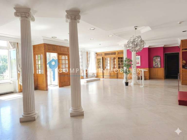 Maison Valence - 30 chambres - 2000m²