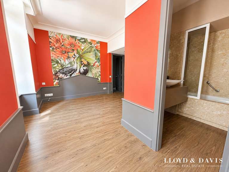 Maison Valence - 30 chambres - 2000m²
