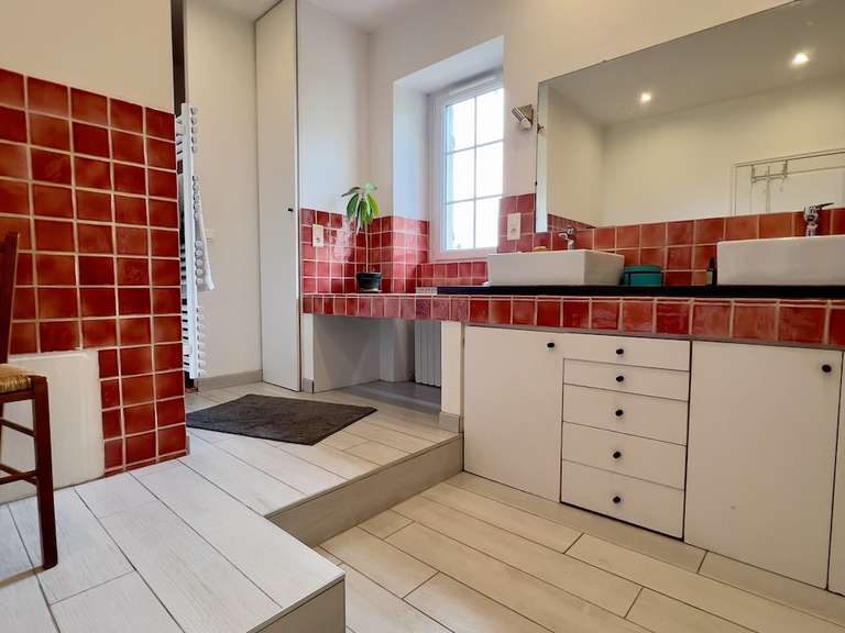 Propriété Valence - 6 chambres - 270m²