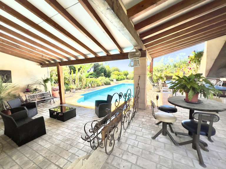 Property Valence - 4 bedrooms - 300m²