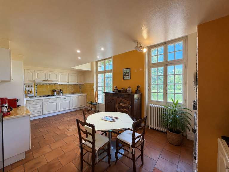 Maison Valence - 4 chambres - 205m²