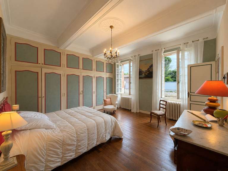 Maison Valence - 4 chambres - 205m²