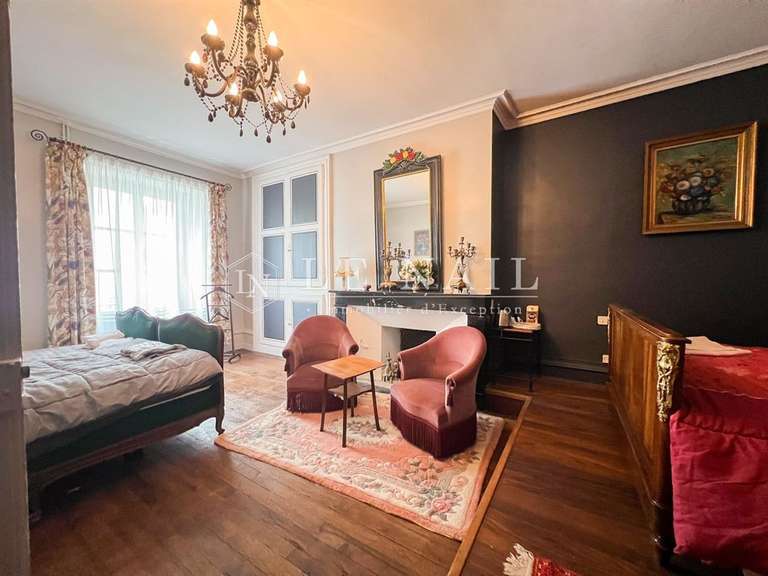 Maison Valence-en-Poitou - 8 chambres - 633m²