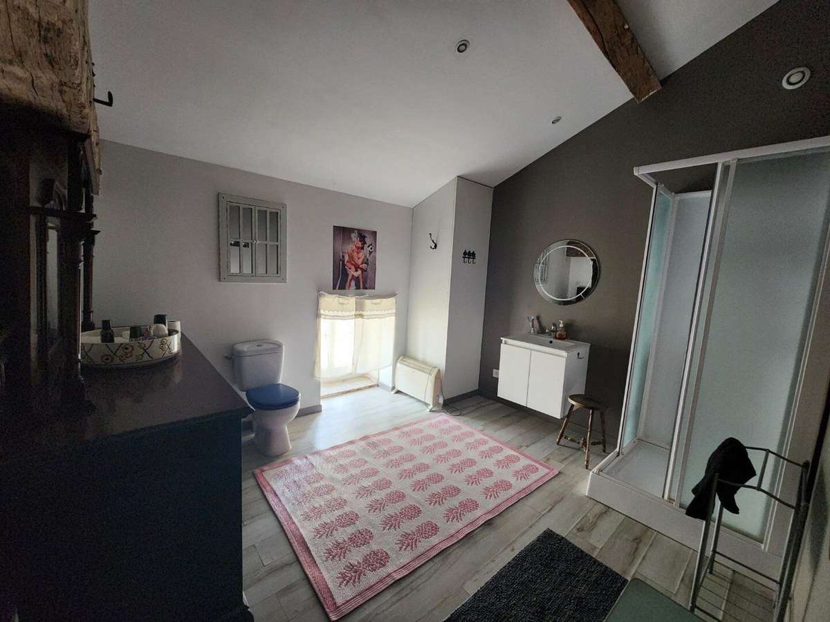 House Valence-en-Poitou