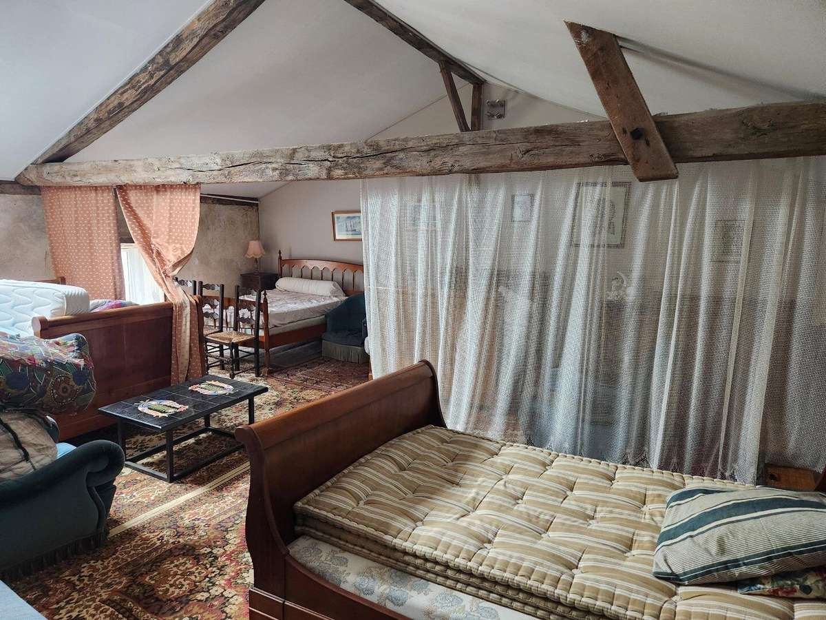 House Valence-en-Poitou
