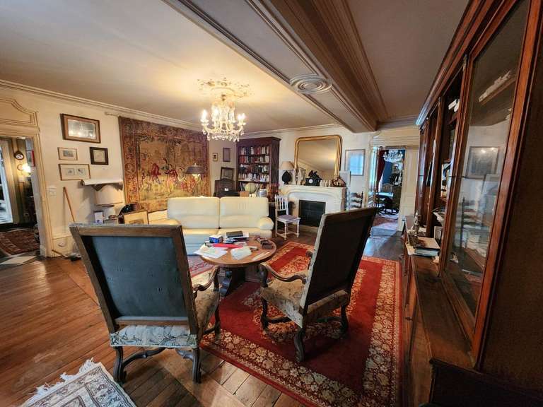House Valence-en-Poitou - 9 bedrooms - 635m²