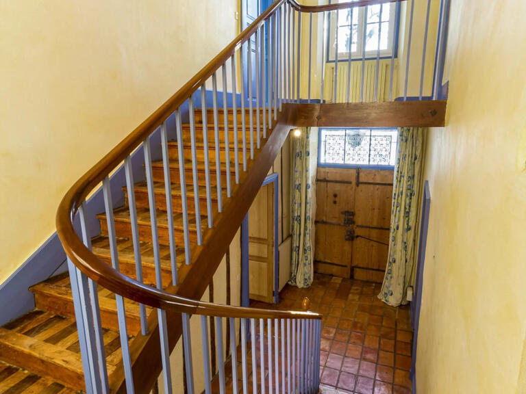 House Valence-sur-Baïse - 480m²