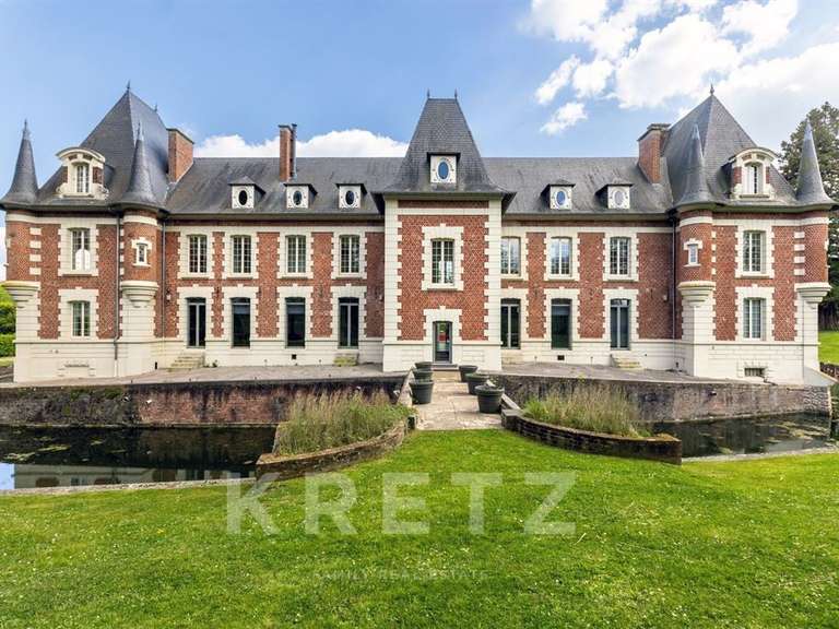 Castle Valenciennes - 6 bedrooms - 870m²
