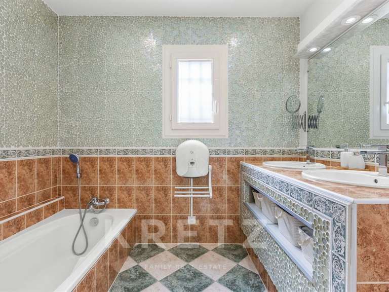 Maison Valensole - 4 chambres - 160m²