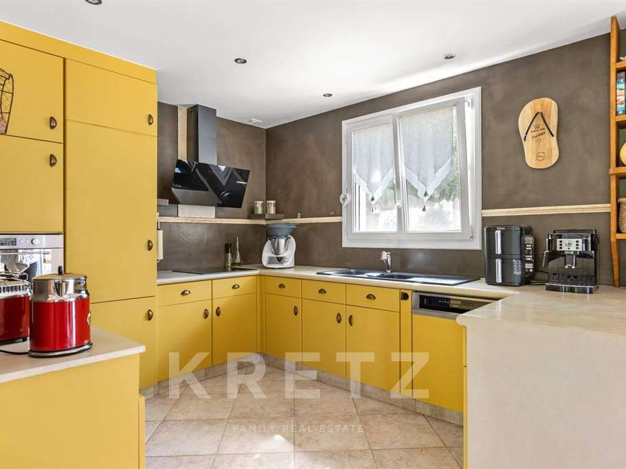 House Valensole