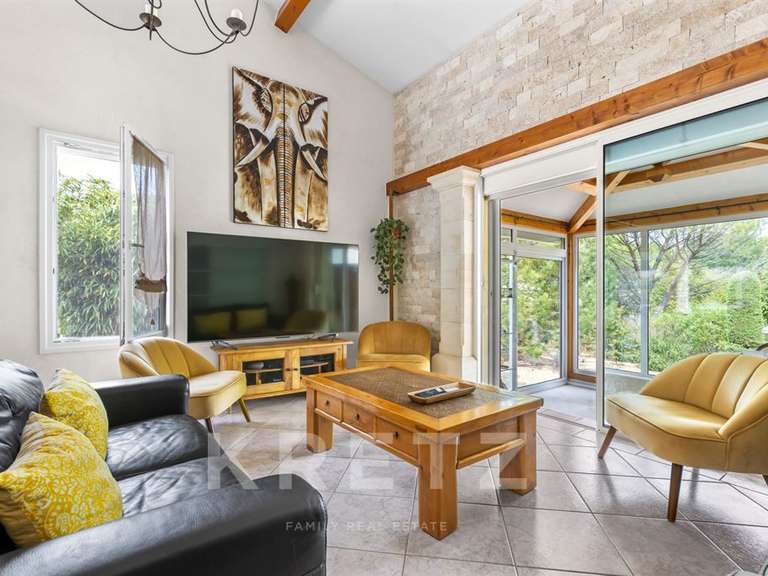 Maison Valensole - 4 chambres - 160m²