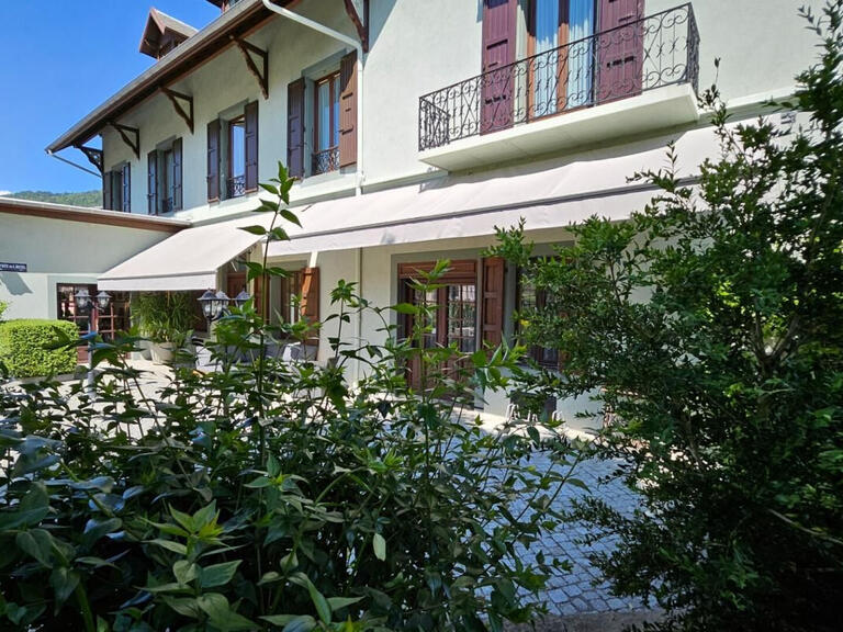 Maison Valgelon-La Rochette - 10 chambres