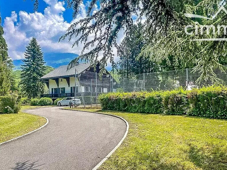 Vente Propriété Valgelon-La Rochette - 14 chambres