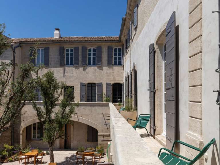 Hôtel particulier Vallabrègues - 11 chambres - 1150m²