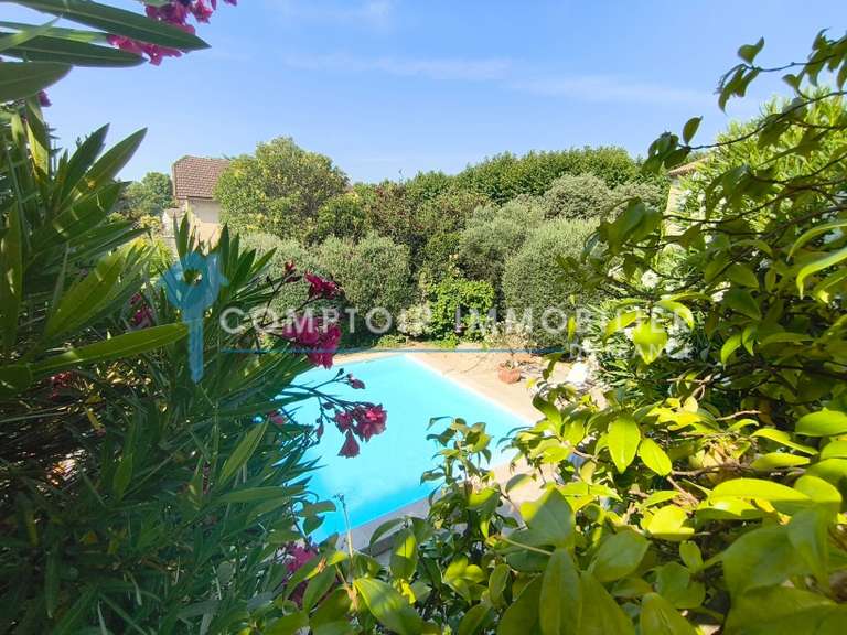 House Vallabrègues - 4 bedrooms - 170m²