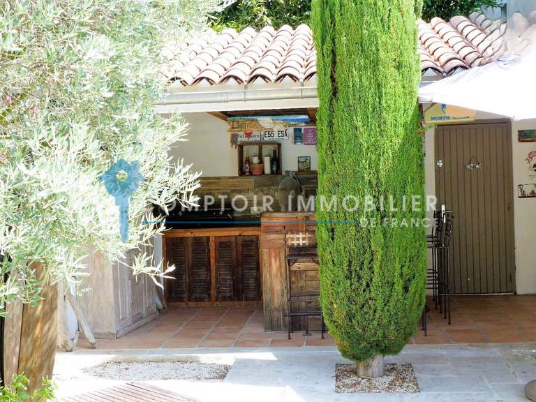 House Vallabrègues - 4 bedrooms - 170m²