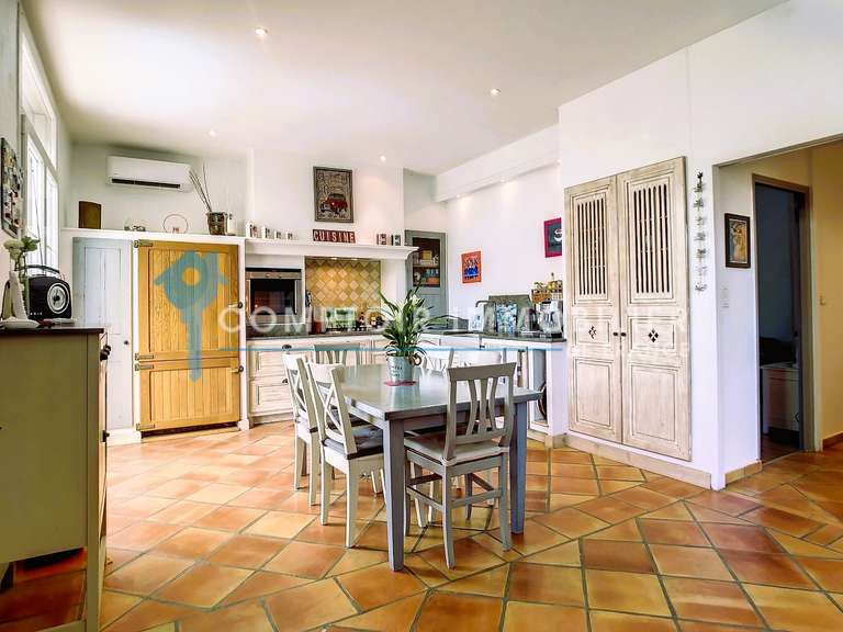House Vallabrègues - 4 bedrooms - 170m²