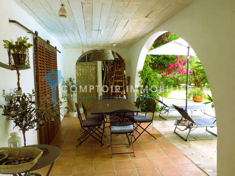 House Vallabrègues - 4 bedrooms - 170m²