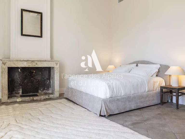 House Vallabrègues - 11 bedrooms - 1100m²