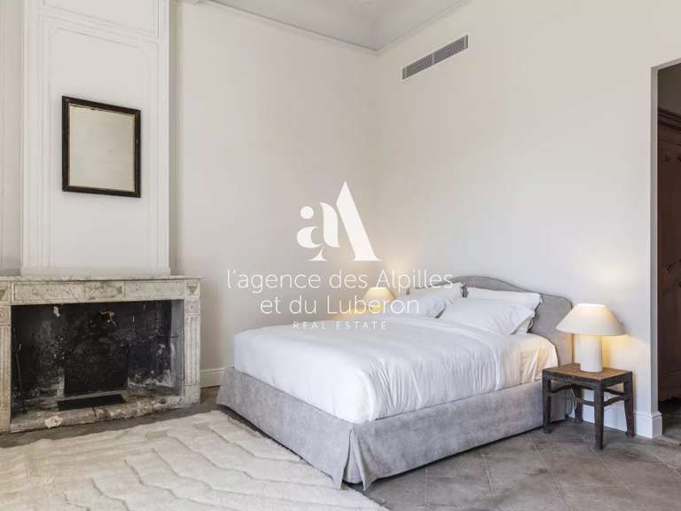 House Vallabrègues - 11 bedrooms - 1100m²