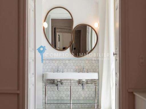 Maison Vallabrègues - 11 chambres - 1167m²
