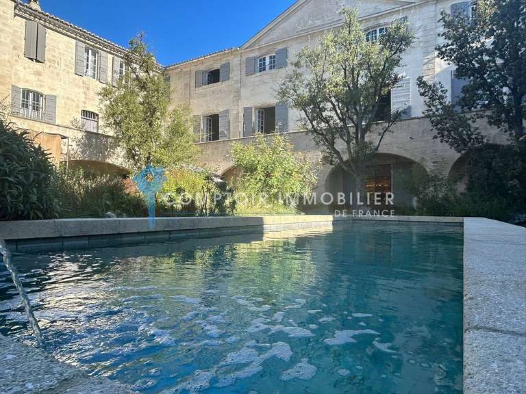 Maison Vallabrègues - 11 chambres - 1167m²