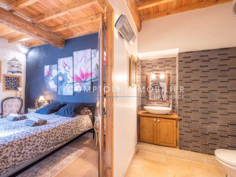 Maison Vallabrègues - 7 chambres - 400m²