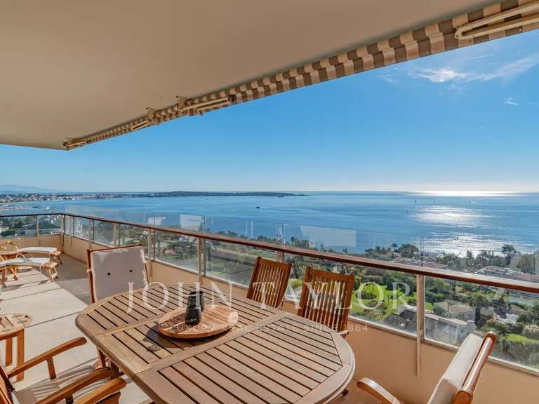 Appartement Vallauris - 2 chambres - 121m²