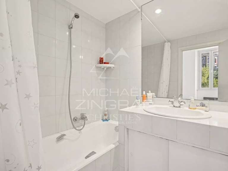 Apartment with Sea view Vallauris - 82m²