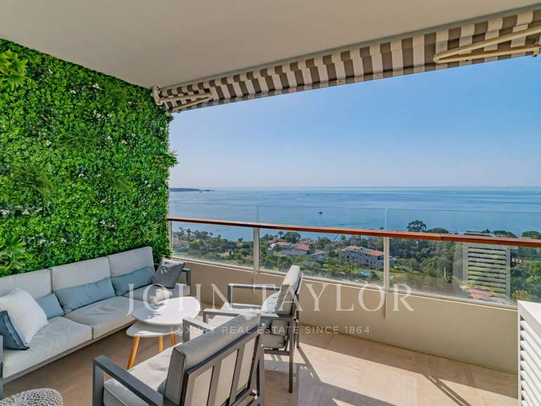 Appartement Vallauris - 2 chambres - 85m²